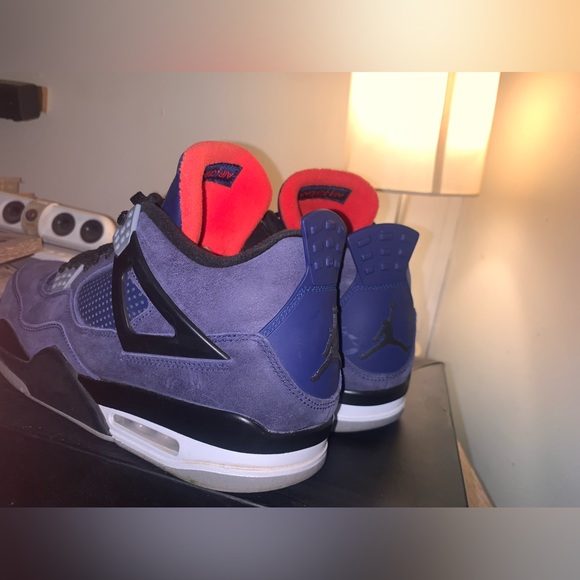 AIR JORDAN RETRO 4 WNTR. RETAIL $200 - Picture 4 of 11
